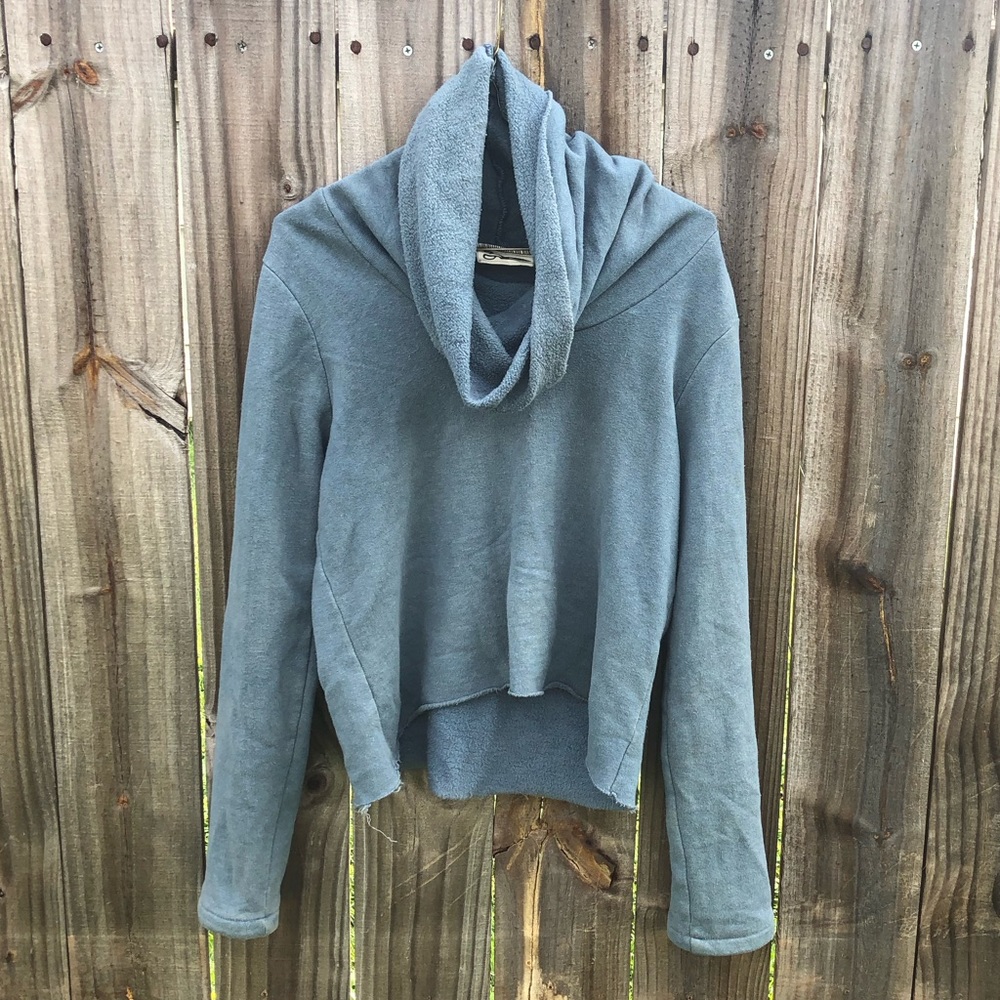 Organic Fleece Crop Cowl Top